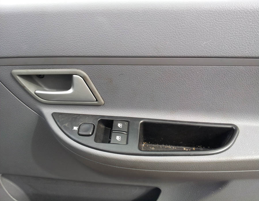 Proton Savvy Style window-switch-driver-side-front
